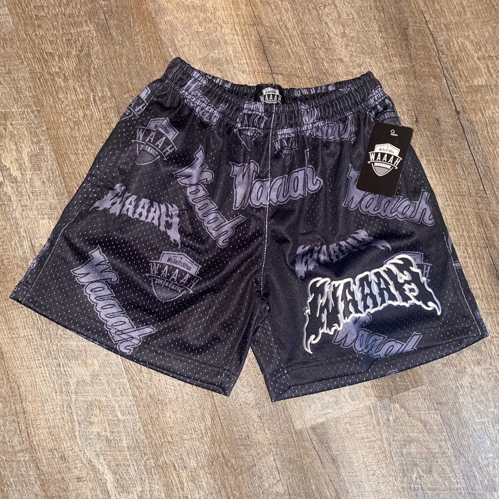 We are at a high mens 7” mesh shorts - Picture 4 of 13